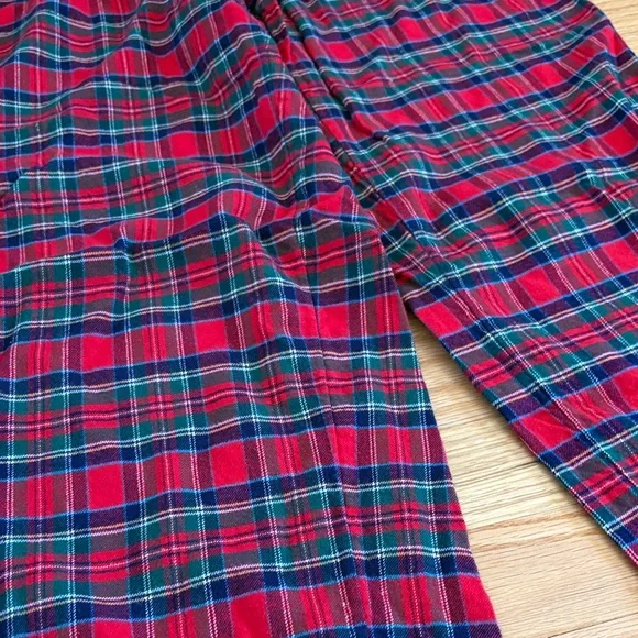 Vineyard Vines Festive Plaid Lounge Pants - Picture 3 of 5